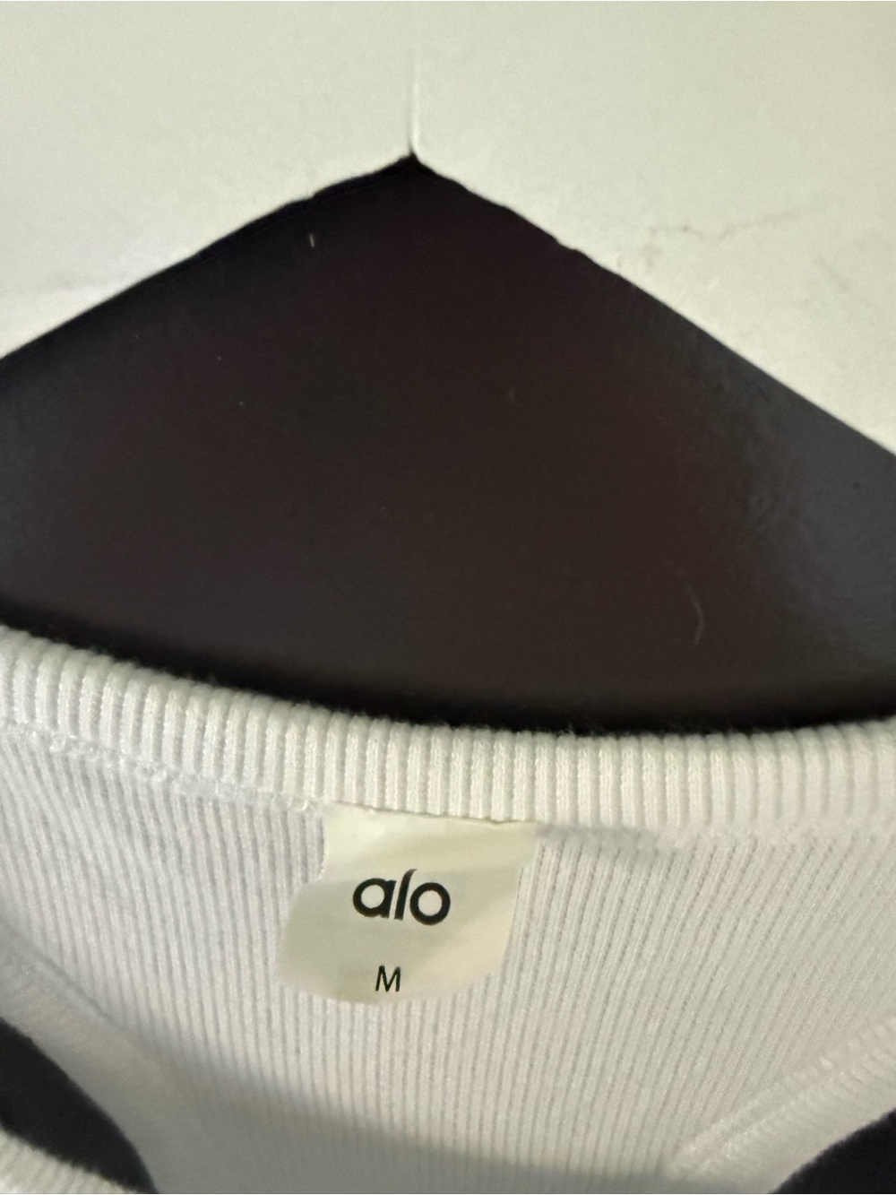 Alo Yoga Ribbed Devoted Racerback Tank Top M Medium White - Picture 3 of 4